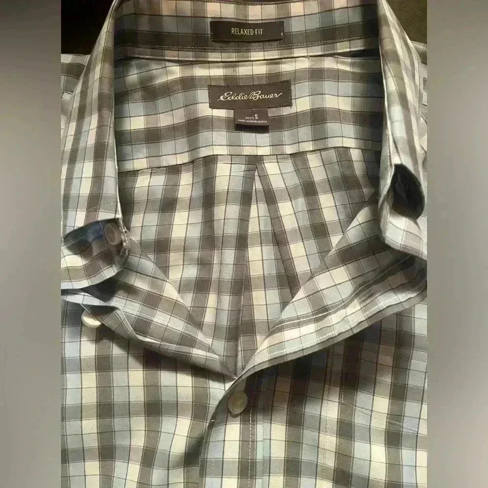 Eddie Bauer dress shirt. Size Small - Picture 3 of 3